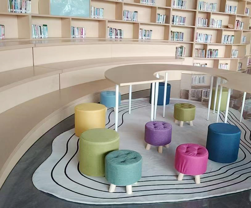 知名書(shū)城書(shū)柜